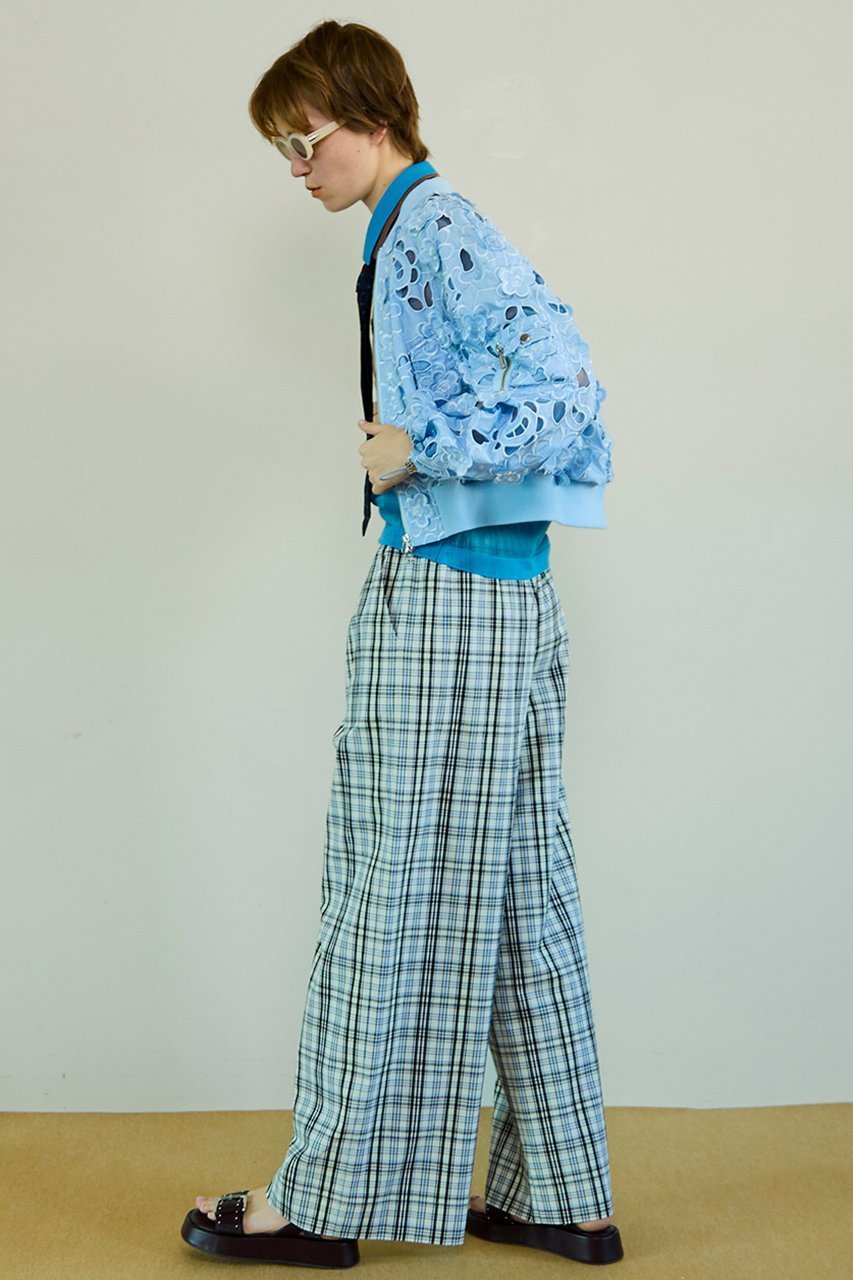 【メゾンスペシャル/MAISON SPECIAL】のCut-Off Flower MA-1/カットオフフラワーMA-1 人気、トレンドファッション・服の通販 founy(ファニー) ファッション Fashion レディースファッション Fashion for Women アウター Coat / Outerwear Collection レディースジャケット・軽アウター Jackets ブルゾンジャケット・スポーティアウター Blouson Jackets MA-1ジャケット MA-1 Bomber Jackets / Flight Jackets 春 Spring カットオフ Cut-Off Design コンパクト Compact, Small Size ショート Short, Short Length ジャケット Jacket, Outerwear スポーティ Sporty, Casual Athletic デニム Denim, Jeans Material バランス Balance, Style Balance パジャマ Pajamas, Sleepwear フラワー Flower, Floral ブルゾン Blouson, Bomber Jacket 別注 Limited Edition, Custom Order ミックス Mix, Mixed Style モチーフ Motif, Design Theme S/S・春夏 SS, Spring/Summer, Warm Season 夏 Summer 2026年 2026 other-5|ID: prp329100004807520 ipo3291000000034886439