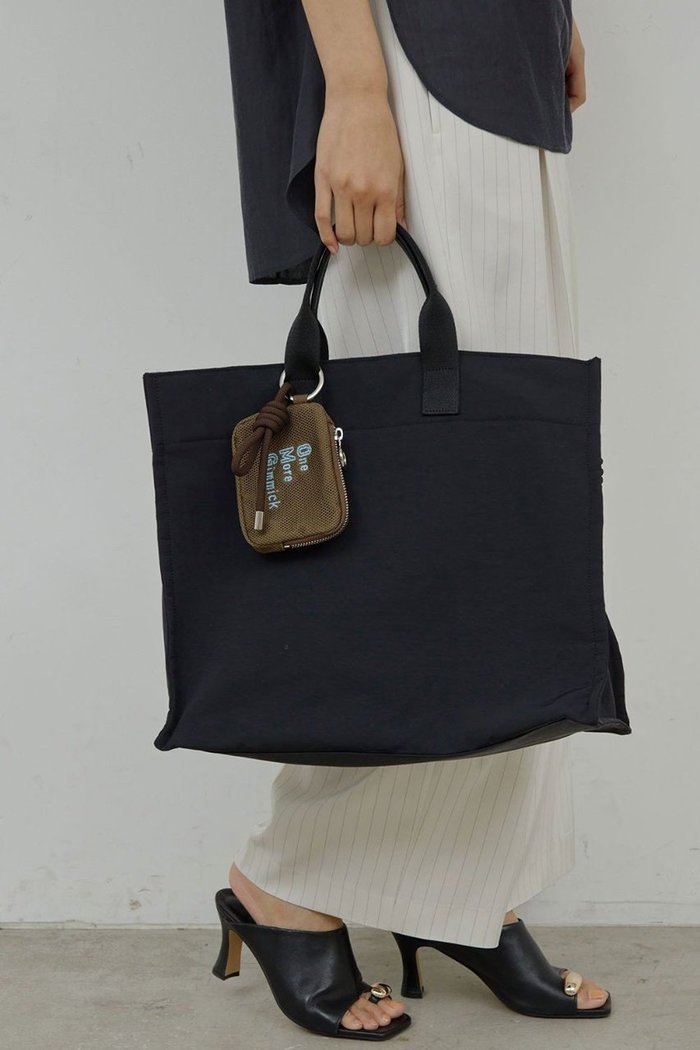 【ガリャルダガランテ/GALLARDAGALANTE】の【WEB限定】【2way/はっ水加工】ナイロントート インテリア・キッズ・メンズ・レディースファッション・服の通販 founy(ファニー) https://founy.com/ ファッション Fashion レディースファッション Fashion for Women バッグ Bags 2026年 2026 エレガント 上品 Elegant ショルダー Shoulder, Shoulder Strap スポーティ Sporty, Casual Athletic 傘 Umbrella, Parasol 夏 Summer 旅行 Travel 春 Spring S/S・春夏 SS, Spring/Summer, Warm Season |ID: prp329100004808695 ipo3291000000036159335