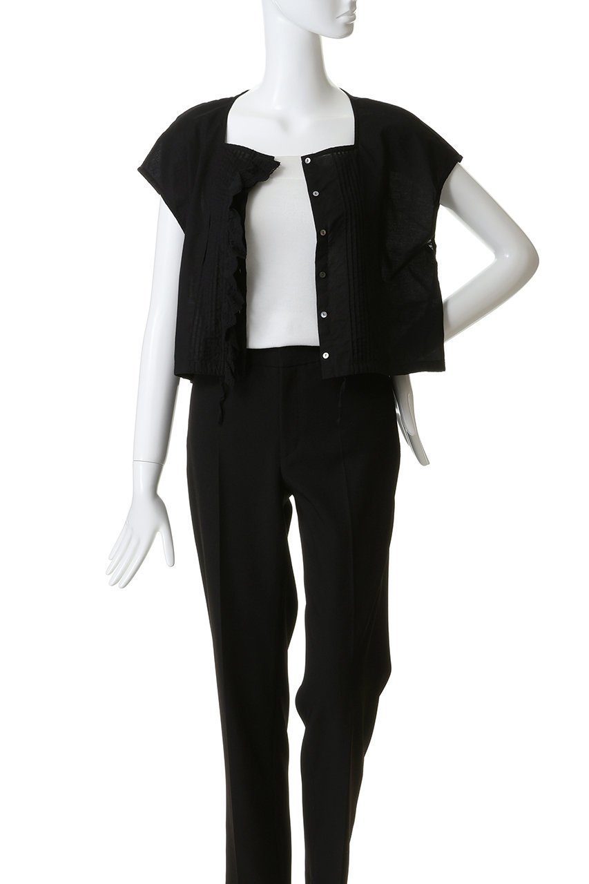 【ミディウミ/MidiUmi】のpin tuck lace vest ベスト 人気、トレンドファッション・服の通販 founy(ファニー) 　ファッション　Fashion　レディースファッション　Fashion for Women　アウター　Coat / Outerwear Collection　トップス・カットソー　Cut & Sew Tops　キャミソール&ノースリーブ　Camisoles & Sleeveless Tops　シャツ・ブラウス・オフィスカジュアル　Elegant Blouses & Button-Ups　ベスト&ジレ / 重ね着スタイル　Vests & Gilets　ショート　Short, Short Length　シンプル　Simple, Minimal　スクエア　Square, Square Shape　ノースリーブ　Sleeveless, No-Sleeve　バランス　Balance, Style Balance　フェミニン　Feminine, Girly　ベスト　Vest, Waistcoat　レース　Lace, Lace Fabric　other-7|ID: prp329100004808755 ipo3291000000035895172