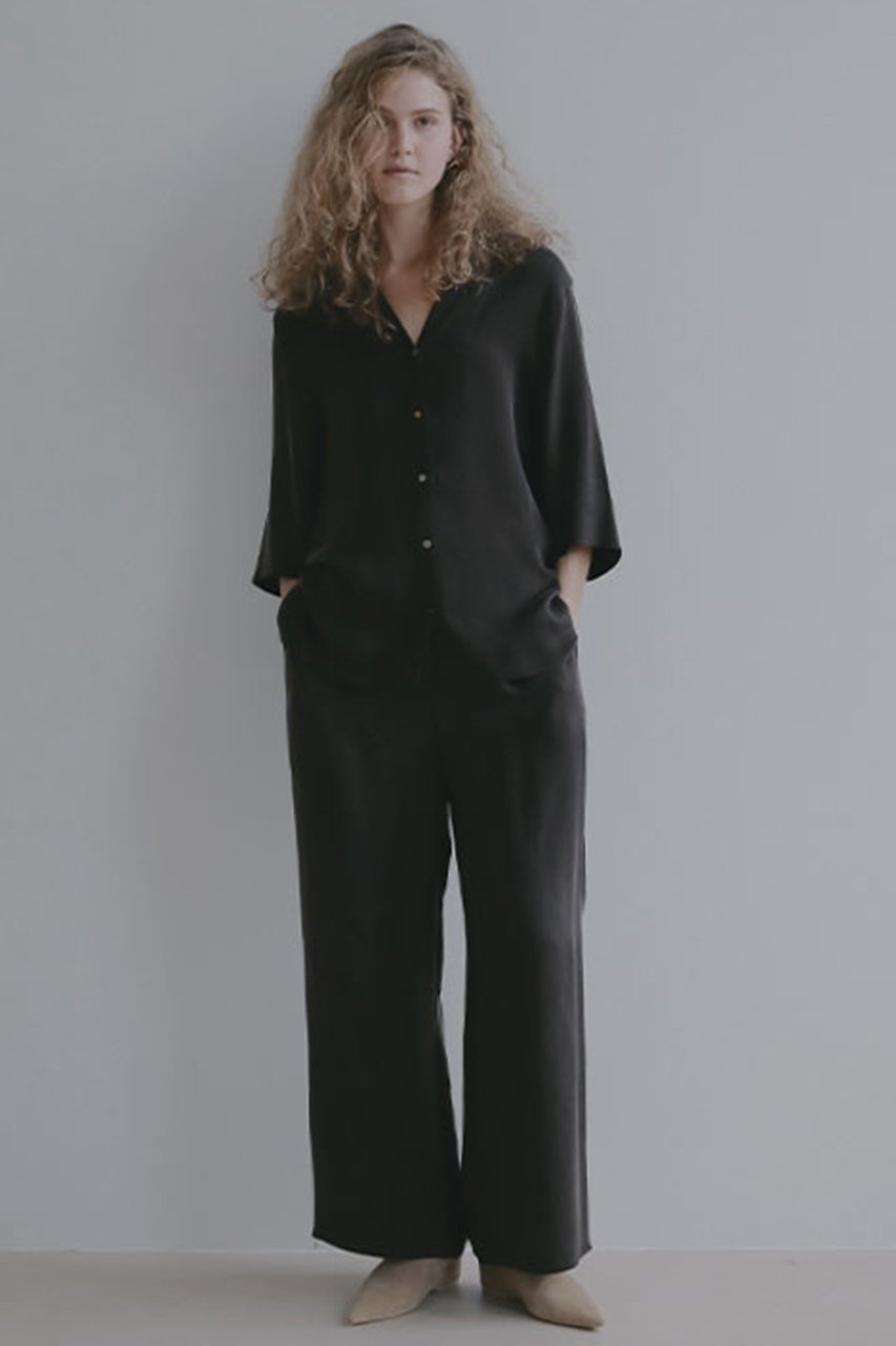 【エトレトウキョウ/ETRE TOKYO】のリラクシーキュプラパンツ 人気、トレンドファッション・服の通販 founy(ファニー) 　ファッション　Fashion　レディースファッション　Fashion for Women　パンツ　Pants & Trousers　春　Spring　キュプラ　Cupro, Eco Fabric　シューズ　Shoes, Footwear　ストレート　Straight, Straight Cut　スニーカー　Sneakers, Trainers　セットアップ　Set-Up, Coordinated Outfit　なめらか　Smooth, Silky Texture　フラット　Flat, Flat Shoes　リラックス　Relax, Relaxed Fit　ワイド　Wide, Wide Fit　S/S・春夏　SS, Spring/Summer, Warm Season　夏　Summer　エレガント 上品　Elegant　2026年　2026　other-4|ID: prp329100004809876 ipo3291000000034908179