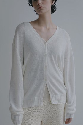 【エトレトウキョウ/ETRE TOKYO】 リリヤーンリネンVネックカーディガン人気、トレンドファッション・服の通販 founy(ファニー) ファッション Fashion レディースファッション Fashion for Women トップス・カットソー Cut & Sew Tops ニット Knit Tops & Sweaters カーディガン・羽織り Layered Style Cardigans Vネックトップス V-Neck Tops / V-Cut Neckline Shirts 春 Spring カーディガン Cardigan, Knitwear シンプル Simple, Minimal とろみ Fluid, Flowy Fabric タンク Tank Top, Sleeveless Top バランス Balance, Style Balance フロント Front, Front Design ボトム Bottoms, Lower Wear リネン Linen, Linen Fabric S/S・春夏 SS, Spring/Summer, Warm Season 夏 Summer 2026年 2026 |ID:prp329100004809878