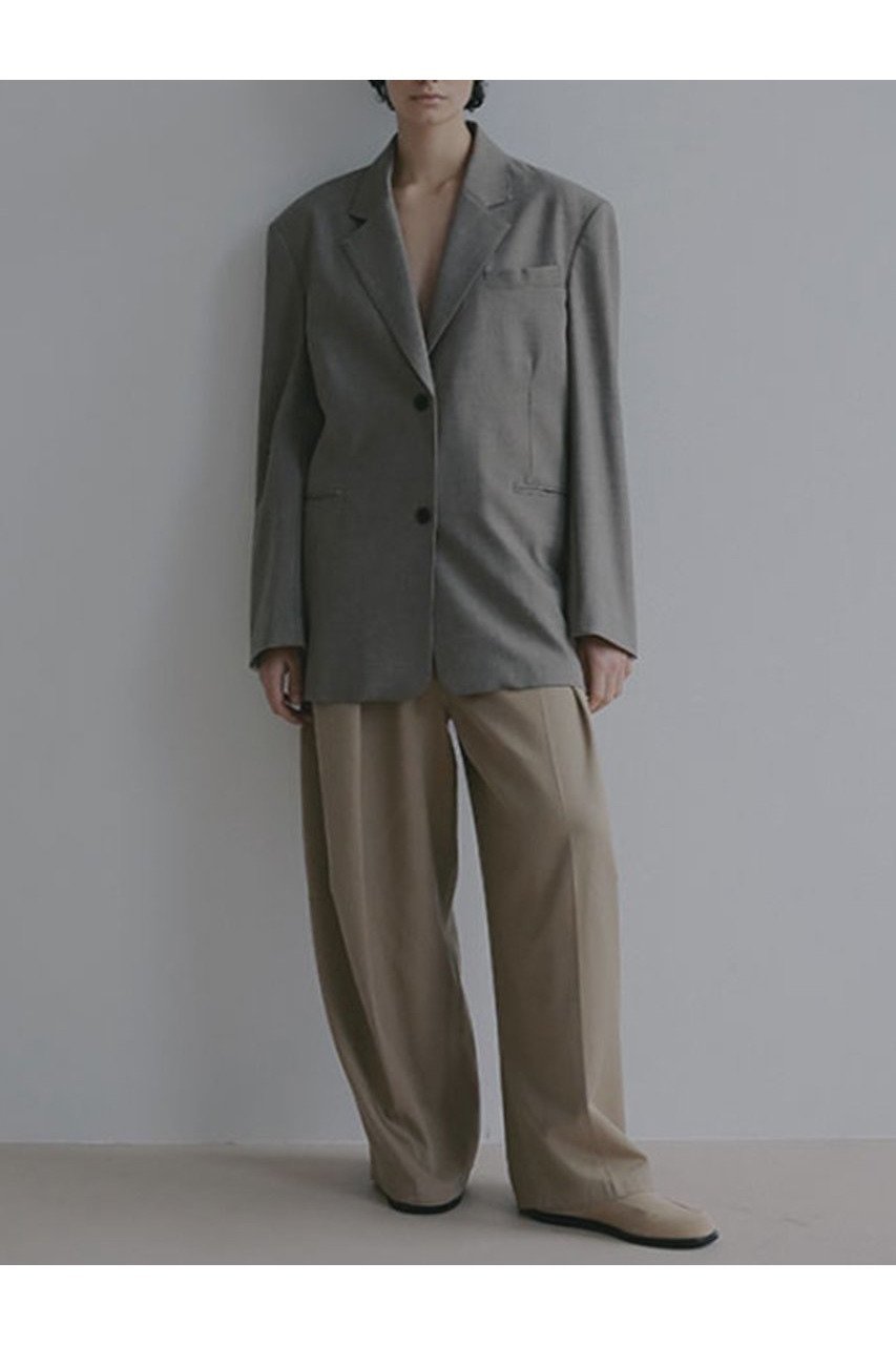 【エトレトウキョウ/ETRE TOKYO】のサイドベンツテーラードジャケット インテリア・キッズ・メンズ・レディースファッション・服の通販 founy(ファニー) ファッション Fashion レディースファッション Fashion for Women アウター Coat / Outerwear Collection レディースジャケット・軽アウター Jackets テーラードジャケット / 通勤・きれいめスタイル Tailored Jackets & Blazers インナー Innerwear 春 Spring キャミ Camisole, Cami Top ジャケット Jacket, Outerwear タンク Tank Top, Sleeveless Top テーラード Tailored, Tailored Fit バランス Balance, Style Balance パターン Pattern, Design Print ファブリック Fabric, Textile フェミニン Feminine, Girly ボトム Bottoms, Lower Wear ワイド Wide, Wide Fit S/S・春夏 SS, Spring/Summer, Warm Season 夏 Summer 2026年 2026 グレージュ|ID: prp329100004809882 ipo3291000000034908236