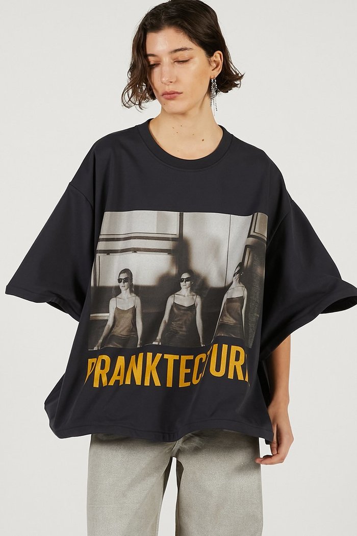 【プランク プロジェクト/PRANK PROJECT】の裾ボーンTシャツ インテリア・キッズ・メンズ・レディースファッション・服の通販 founy(ファニー) https://founy.com/ ファッション Fashion レディースファッション Fashion for Women トップス・カットソー Cut & Sew Tops シャツ・ブラウス・オフィスカジュアル Elegant Blouses & Button-Ups ロングTシャツ・Tシャツ Longline T-Shirts & Tees カットソー・ベーシックTシャツ Cut-and-Sewn Tops / Stretch Tees & Basics グラフィック Graphic, Graphic Design ショート Short, Short Length スリーブ Sleeve, Long Sleeve / Short Sleeve ビッグ Big, Oversized フォルム Silhouette, Form プリント Print, Printed Pattern ワイヤー Wire, Wired Bra |ID: prp329100004809900 ipo3291000000034908442