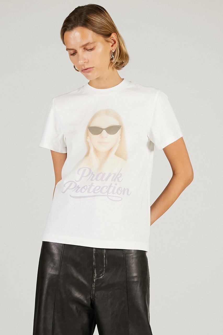【プランク プロジェクト/PRANK PROJECT】のシンプルTシャツ 人気、トレンドファッション・服の通販 founy(ファニー) ファッション Fashion レディースファッション Fashion for Women トップス・カットソー Cut & Sew Tops シャツ・ブラウス・オフィスカジュアル Elegant Blouses & Button-Ups ロングTシャツ・Tシャツ Longline T-Shirts & Tees カットソー・ベーシックTシャツ Cut-and-Sewn Tops / Stretch Tees & Basics 2026年 2026 グラフィック Graphic, Graphic Design ショート Short, Short Length シンプル Simple, Minimal スリーブ Sleeve, Long Sleeve / Short Sleeve プリント Print, Printed Pattern 夏 Summer 春 Spring S/S・春夏 SS, Spring/Summer, Warm Season other-8|ID: prp329100004809923 ipo3291000000034908753