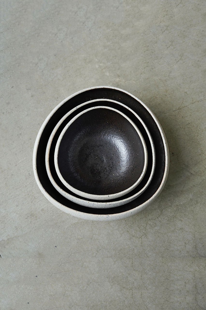 【アメノイエ/amenoie / GOODS】のclay ボウル L 人気、トレンドファッション・服の通販 founy(ファニー) 皿 Plate, Dish テーブル Table, Dining Table 新作・新入荷 New Arrivals / New In ホーム・キャンプ・アウトドア・お取り寄せ Home Living / Home & Lifestyle / Camping Gear / Outdoor Camping キッチン・ダイニング Kitchen & Dining Essentials. Stylish & Functional Tableware キッチン家電・キッチン用品 Kitchen Appliances & Tools other-6|ID: prp329100004809971 ipo3291000000034910382