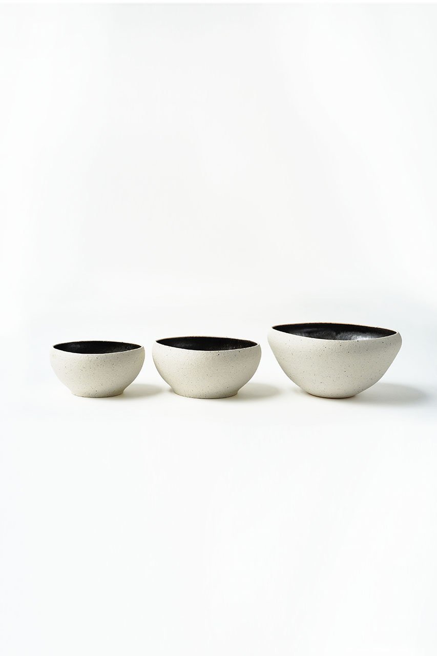【アメノイエ/amenoie / GOODS】のclay ボウル L 人気、トレンドファッション・服の通販 founy(ファニー) 皿 Plate, Dish テーブル Table, Dining Table 新作・新入荷 New Arrivals / New In ホーム・キャンプ・アウトドア・お取り寄せ Home Living / Home & Lifestyle / Camping Gear / Outdoor Camping キッチン・ダイニング Kitchen & Dining Essentials. Stylish & Functional Tableware キッチン家電・キッチン用品 Kitchen Appliances & Tools other-7|ID: prp329100004809971 ipo3291000000034910384