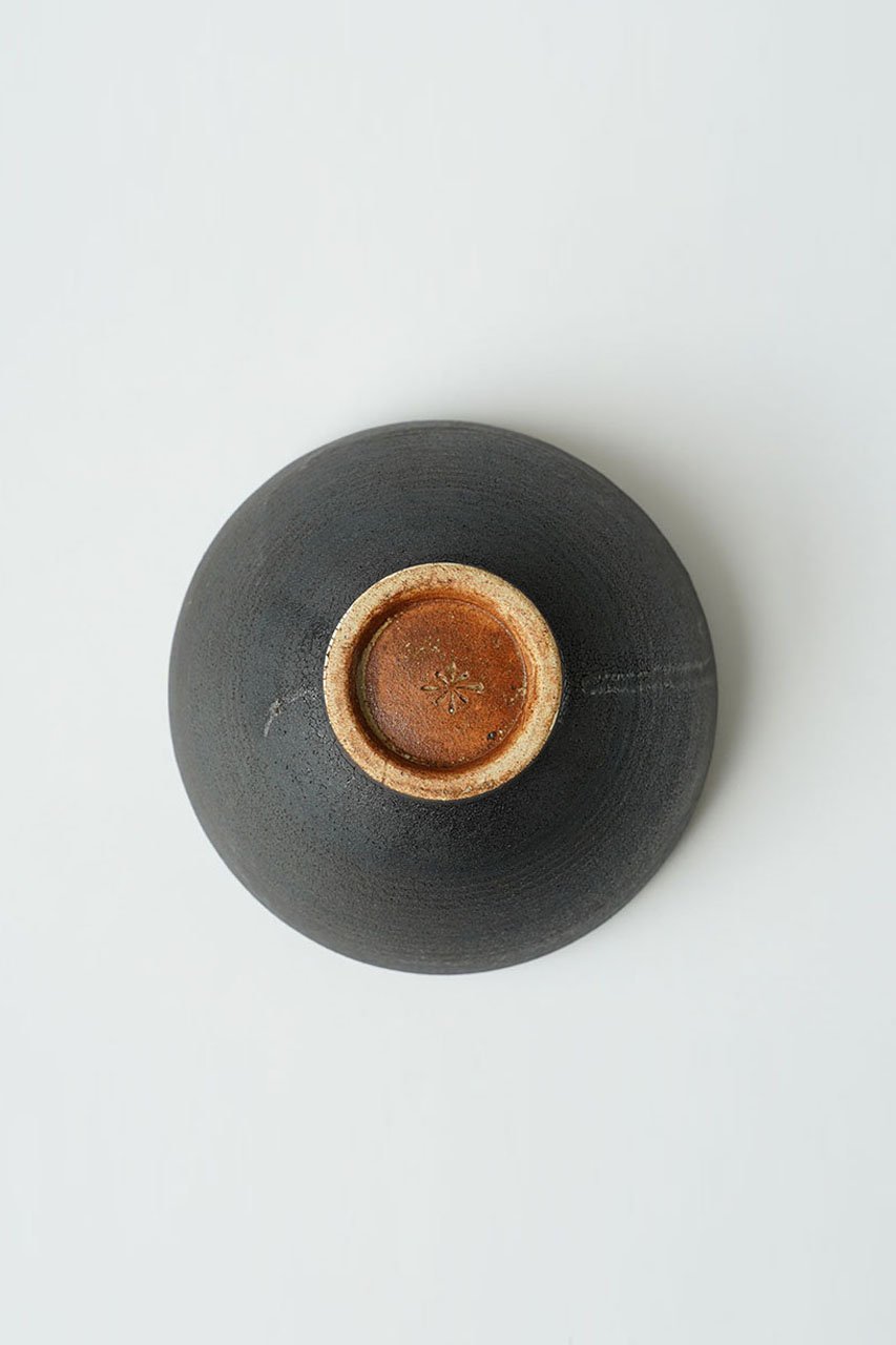 【アメノイエ/amenoie / GOODS】の兵山窯 錆巻き 丸5.5丼 人気、トレンドファッション・服の通販 founy(ファニー) 　吸水　Absorbent, Quick-Dry　シンプル　Simple, Minimal　テーブル　Table, Dining Table　エレガント 上品　Elegant　ホーム・キャンプ・アウトドア・お取り寄せ　Home Living / Home & Lifestyle / Camping Gear / Outdoor Camping　キッチン・ダイニング　Kitchen & Dining Essentials. Stylish & Functional Tableware　キッチン家電・キッチン用品　Kitchen Appliances & Tools　other-3|ID: prp329100004809977 ipo3291000000034910465