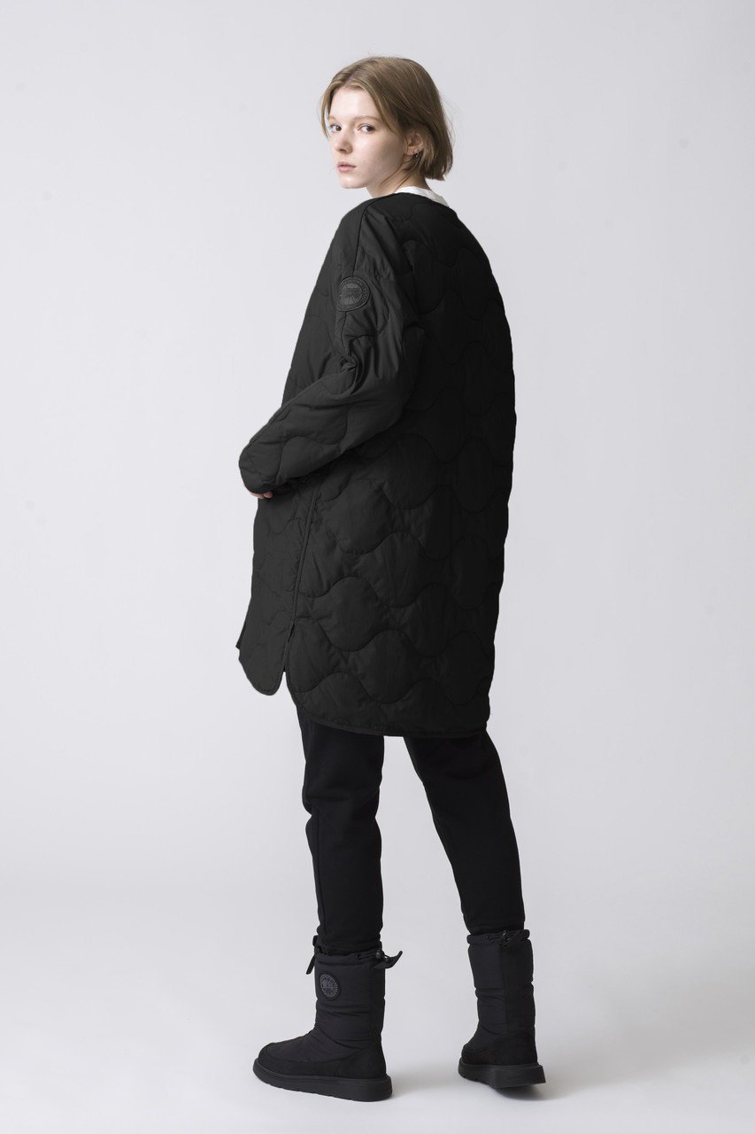 【カナダグース/CANADA GOOSE】の【日本限定】3595W Mayfield Jacket メイフィールドジャケット 人気、トレンドファッション・服の通販 founy(ファニー) 　ファッション　Fashion　レディースファッション　Fashion for Women　アウター　Coat / Outerwear Collection　コート・ロングコート・ピーコート　Long Coats, Peacoats & More　レディースジャケット・軽アウター　Jackets　インナー　Innerwear　春　Spring　秋　Autumn　キルト　Quilt, Quilted Fabric　コレクション　Collection, Seasonal Line　スタイリッシュ　Stylish, Fashionable　スプリング　Spring, Spring Collection　センター　Center, Center Line　ダウン　Down, Puffer　フロント　Front, Front Design　ポケット　Pocket, Pocket Detail　モダン　Modern, Contemporary　リップ　Lip, Lip Motif　other-4|ID: prp329100004810013 ipo3291000000036138819