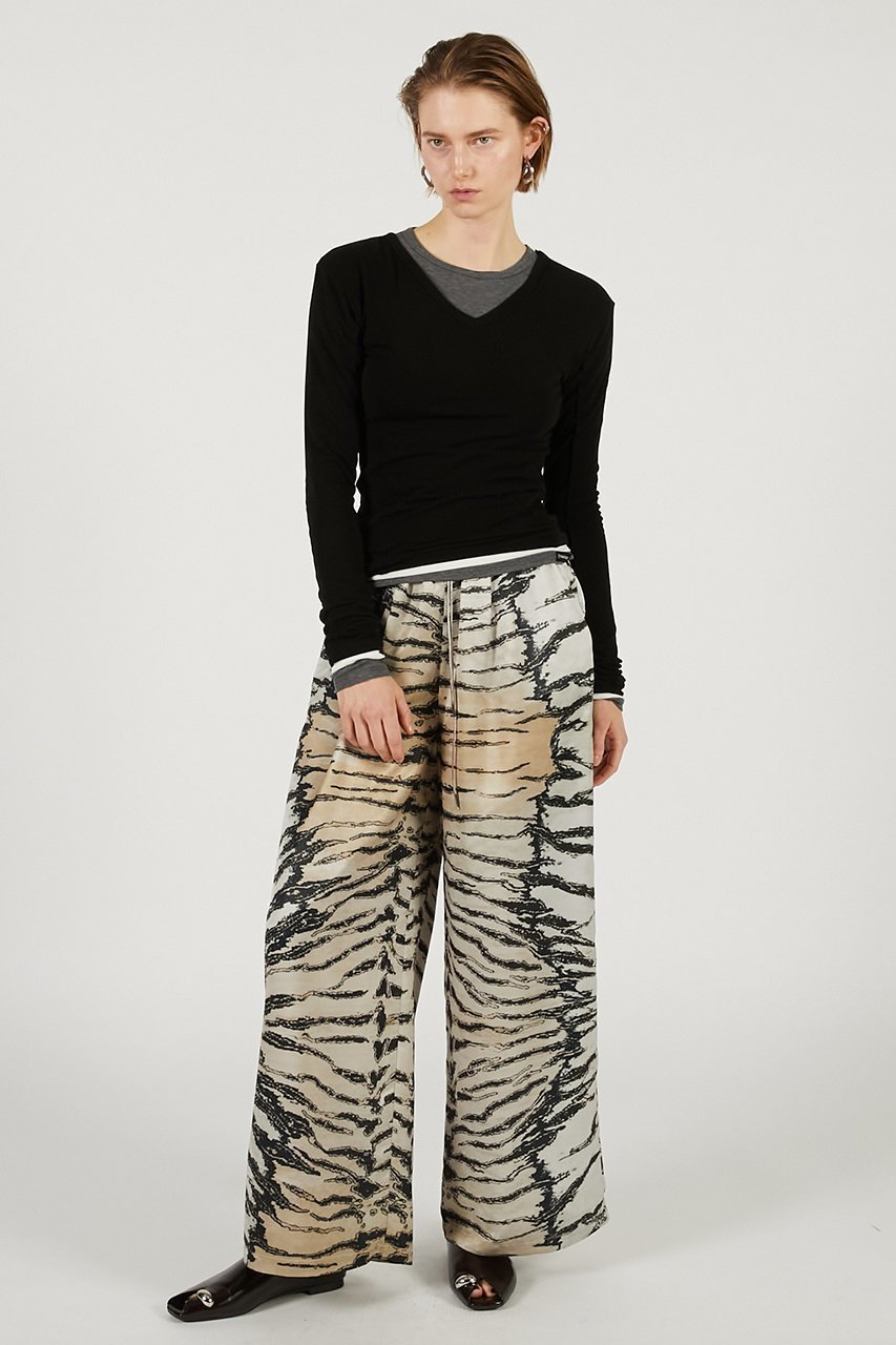 【プランク プロジェクト/PRANK PROJECT】のダブルネックレイヤードトップ 人気、トレンドファッション・服の通販 founy(ファニー) 　ファッション　Fashion　レディースファッション　Fashion for Women　スカート　Skirts　ロングスカート　Long Skirts / Maxi & Midi Skirts　なめらか　Smooth, Silky Texture　パウダー　Powder, Soft Tone　ロング　Long, Long-Length　新作・新入荷　New Arrivals / New In　other-2|ID: prp329100004811952 ipo3291000000034930752