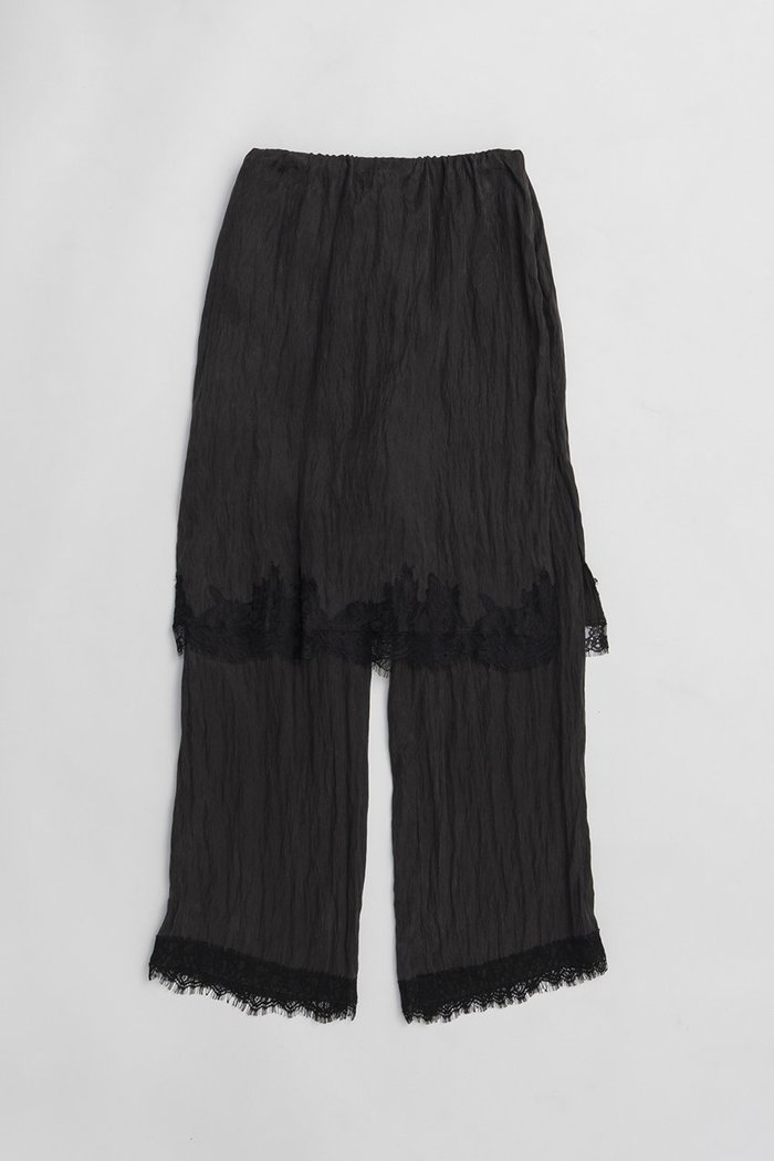 【プランク プロジェクト/PRANK PROJECT】のトリムレース2WAYパンツ インテリア・キッズ・メンズ・レディースファッション・服の通販 founy(ファニー) https://founy.com/ ファッション Fashion レディースファッション Fashion for Women パンツ Pants & Trousers 2026年 2026 おすすめ Recommended / Our Picks シルク Silk, 100% Silk ジャケット Jacket, Outerwear スウェット / スエット Sweatshirt, Sweatwear チェック Check, Plaid, Tartan バランス Balance, Style Balance パターン Pattern, Design Print フェミニン Feminine, Girly ブルゾン Blouson, Bomber Jacket レース Lace, Lace Fabric 再入荷 Restock / Back in Stock 夏 Summer 旅行 Travel 春 Spring S/S・春夏 SS, Spring/Summer, Warm Season 無地 Plain, Solid Color |ID: prp329100004811971 ipo3291000000034930926