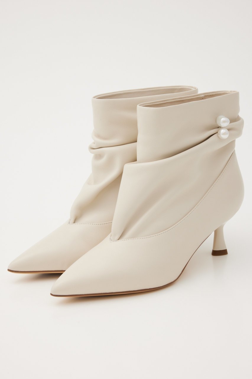 【スタッカート/STACCATO】のサイドビーンズルーズブーティー インテリア・キッズ・メンズ・レディースファッション・服の通販 founy(ファニー) 　ファッション　Fashion　レディースファッション　Fashion for Women　おすすめ　Recommended / Our Picks　ショート　Short, Short Length　スリム　Slim, Slim Fit　トレンド　Trend, Trending Now　パール　Pearl, Pearl Accent　ワイド　Wide, Wide Fit　今季　This Season, Current Season　ホワイト|ID: prp329100004812844 ipo3291000000035540491