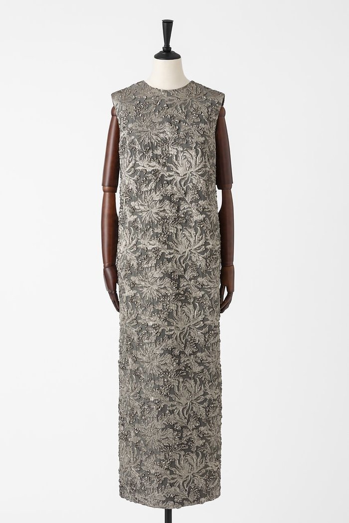 【オーヴィル/EAUVIRE】のジャカードアイラインマキシドレス インテリア・キッズ・メンズ・レディースファッション・服の通販 founy(ファニー) https://founy.com/ ファッション Fashion レディースファッション Fashion for Women アウター Coat / Outerwear Collection レディースジャケット・軽アウター Jackets ブルゾンジャケット・スポーティアウター Blouson Jackets ワンピース Dresses フォーマル・パーティードレス・結婚式用ドレス Elegant & Casual Dresses おすすめ Recommended / Our Picks ジャカード／ジャガード Jacquard, Woven Pattern ジャケット Jacket, Outerwear ストレッチ Stretch, Stretchy Fabric スリット Slit, Slit Detail ノースリーブ Sleeveless, No-Sleeve フランス France, French ブルゾン Blouson, Bomber Jacket リラックス Relax, Relaxed Fit 再入荷 Restock / Back in Stock |ID: prp329100004813693 ipo3291000000035905798