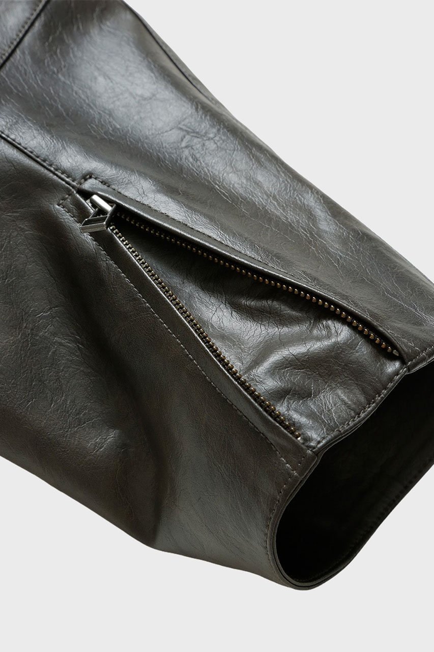 【スタニングルアー/STUNNING LURE】の【12/24 11:00販売開始】rフェイクレザーライダースブルゾン 人気、トレンドファッション・服の通販 founy(ファニー) ファッション Fashion レディースファッション Fashion for Women アウター Coat / Outerwear Collection レディースジャケット・軽アウター Jackets ブルゾンジャケット・スポーティアウター Blouson Jackets ライダースジャケット / レザースタイル Riders Jackets & Biker Style 2026年 2026 ジャケット Jacket, Outerwear パターン Pattern, Design Print フォルム Silhouette, Form ブルゾン Blouson, Bomber Jacket ライダース Riders ヴィンテージ Vintage Style 切替 Switching, Contrast Panel 夏 Summer 春 Spring S/S・春夏 SS, Spring/Summer, Warm Season other-4|ID: prp329100004813702 ipo3291000000034951911