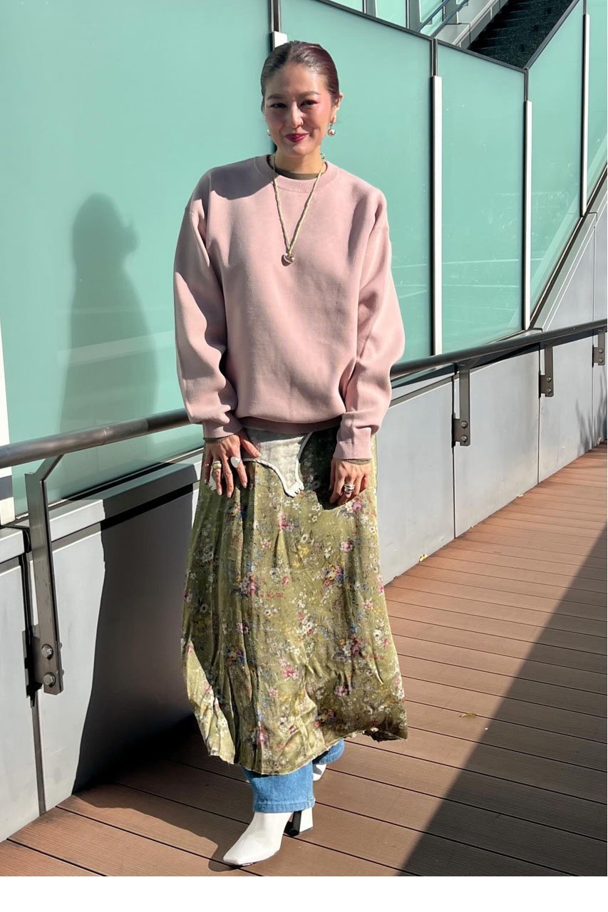 【スタニングルアー/STUNNING LURE】のコットンニットスウェットプルオーバー 人気、トレンドファッション・服の通販 founy(ファニー) 　ファッション　Fashion　レディースファッション　Fashion for Women　トップス・カットソー　Cut & Sew Tops　ニット　Knit Tops & Sweaters　シャツ・ブラウス・オフィスカジュアル　Elegant Blouses & Button-Ups　レディースパーカー・カジュアルフーディー　Casual Hoodies & Sweatshirts　ロングTシャツ・Tシャツ　Longline T-Shirts & Tees　カジュアルプルオーバー・ニットトップス　Pullovers & Knit Tops / Casual Pullovers　スウェット・クルーネックトップス　Sweatshirts & Crewnecks / Relaxed Fit Sweat Tops　カットソー・ベーシックTシャツ　Cut-and-Sewn Tops / Stretch Tees & Basics　スウェット / スエット　Sweatshirt, Sweatwear　タートル　Turtleneck, Turtle Collar　ダブル　Double, Double-Breasted　フェイス　Face, Facial Design　ボトム　Bottoms, Lower Wear　ミドル　Middle Length, Mid Height　エレガント 上品　Elegant　other-6|ID: prp329100004813703 ipo3291000000035859724