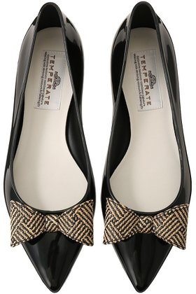 【テンパレイト/TEMPERATE】 MILLA リボン ポインテッドパンプス(レイン対応)人気、トレンドファッション・服の通販 founy(ファニー) ファッション Fashion レディースファッション Fashion for Women インソール Shoe Insole シューズ Shoes, Footwear パーティ Party, Party Style モチーフ Motif, Design Theme ラバー Rubber, Rubber Sole ラフィア Raffia, Natural Straw リボン Ribbon, Bow レイン Rain, Rainproof エレガント 上品 Elegant |ID:prp329100004813723