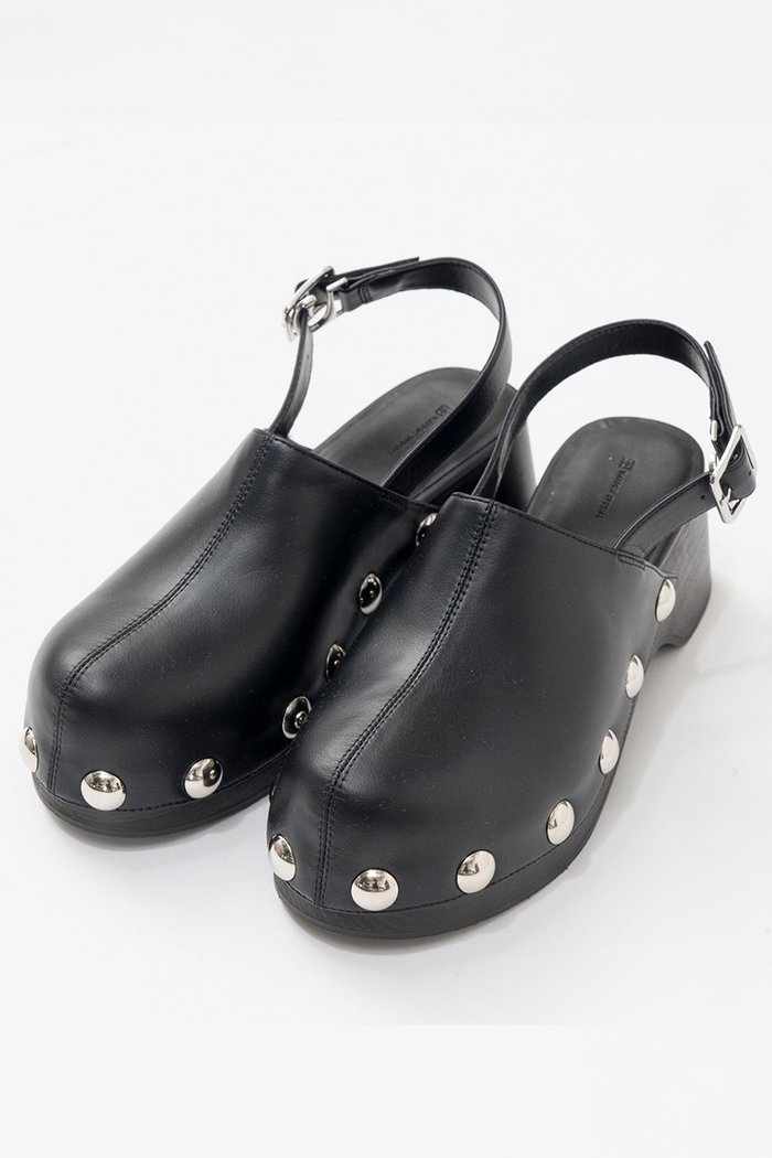 【メゾンスペシャル/MAISON SPECIAL】のVolume Studded Wood Clogs/ボリュームスタッズウッドサボ インテリア・キッズ・メンズ・レディースファッション・服の通販 founy(ファニー) https://founy.com/ ファッション Fashion レディースファッション Fashion for Women ウッド Wooden Design 春 Spring サンダル Sandals, Summer Shoes スタッズ Studs, Metal Accents リアル Real, Realistic S/S・春夏 SS, Spring/Summer, Warm Season 夏 Summer 2026年 2026 |ID: prp329100004814677 ipo3291000000034969130