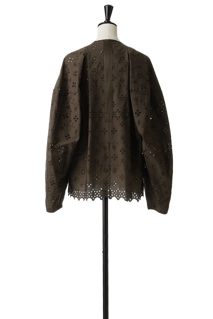 【ブラミンク/BLAMINK】のエンブロイダリーボリュームスリーブブラウス 人気、トレンドファッション・服の通販 founy(ファニー) 　ファッション　Fashion　レディースファッション　Fashion for Women　トップス・カットソー　Cut & Sew Tops　シャツ・ブラウス・オフィスカジュアル　Elegant Blouses & Button-Ups　ボリューム袖・フリルスリーブブラウス　Voluminous & Ruffle Sleeves / Puffy Sleeve Tops　2026年　2026　シンプル　Simple, Minimal　スリーブ　Sleeve, Long Sleeve / Short Sleeve　センター　Center, Center Line　フェミニン　Feminine, Girly　フレア　Flare, Flared　ロング　Long, Long-Length　夏　Summer　春　Spring　S/S・春夏　SS, Spring/Summer, Warm Season　other-4|ID: prp329100004815814 ipo3291000000034979185