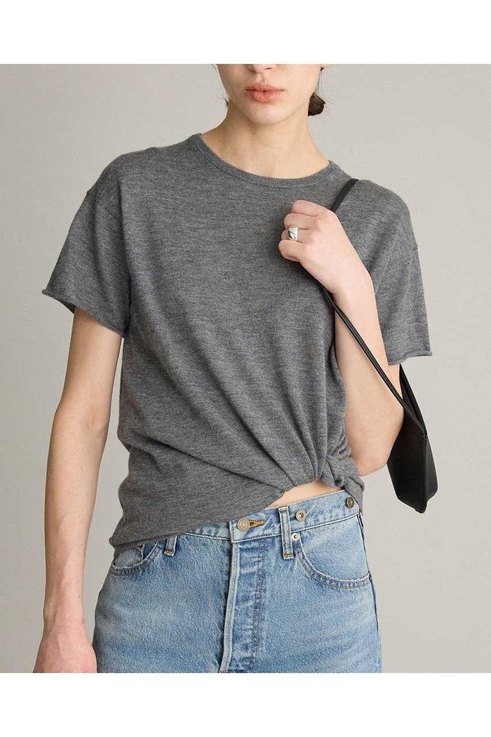 【ブリル/BRILL】のCashmere ツイストT インテリア・キッズ・メンズ・レディースファッション・服の通販 founy(ファニー) https://founy.com/ ファッション Fashion レディースファッション Fashion for Women トップス・カットソー Cut & Sew Tops ニット Knit Tops & Sweaters カジュアルプルオーバー・ニットトップス Pullovers & Knit Tops / Casual Pullovers なめらか Smooth, Silky Texture スリット Slit, Slit Detail ツイスト Tweed, Tweed Fabric ドレープ Drape, Draping Fabric エレガント 上品 Elegant 定番 Standard, Basic Item 新作・新入荷 New Arrivals / New In |ID: prp329100004815861 ipo3291000000034979554