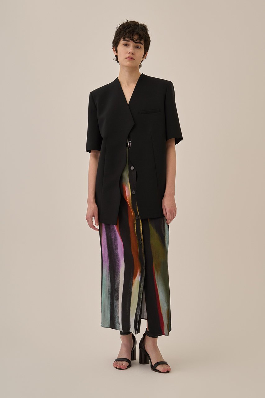 【アキラナカ/AKIRANAKA】のTeodora ハーフスリーブ ジャケット 人気、トレンドファッション・服の通販 founy(ファニー) 　ファッション　Fashion　レディースファッション　Fashion for Women　アウター　Coat / Outerwear Collection　レディースジャケット・軽アウター　Jackets　2026年　2026　カッティング　Cutting Detail　ジャケット　Jacket, Outerwear　スリーブ　Sleeve, Long Sleeve / Short Sleeve　ハーフ　Half, Half-Length　フロント　Front, Front Design　リラックス　Relax, Relaxed Fit　エレガント 上品　Elegant　夏　Summer　春　Spring　S/S・春夏　SS, Spring/Summer, Warm Season　other-7|ID: prp329100004815880 ipo3291000000035486287