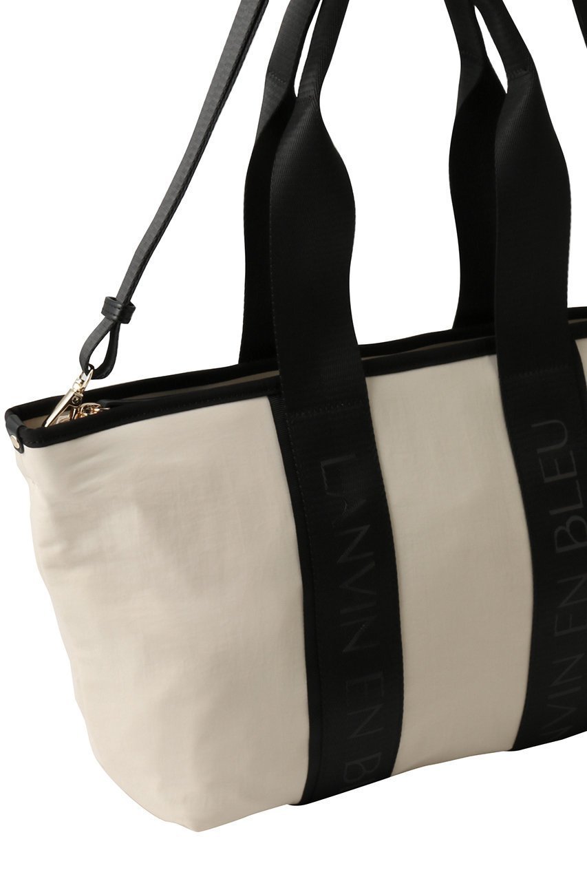 【ランバン オン ブルー/LANVIN en Bleu】のロゴテープワイドトートバッグ 人気、トレンドファッション・服の通販 founy(ファニー) ファッション Fashion レディースファッション Fashion for Women バッグ Bags 2026年 2026 おすすめ Recommended / Our Picks ショルダー Shoulder, Shoulder Strap シンプル Simple, Minimal ジップ Zip, Zipper ワイド Wide, Wide Fit エレガント 上品 Elegant 夏 Summer 春 Spring S/S・春夏 SS, Spring/Summer, Warm Season ビジネス 仕事 通勤 Business / Work / Commuting other-4|ID: prp329100004815902 ipo3291000000034979913