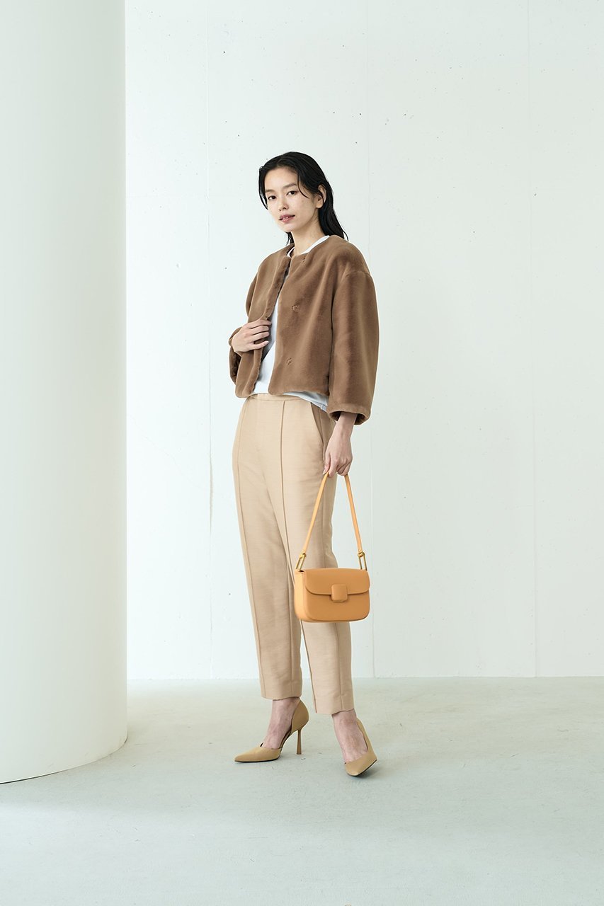 【ジェイドット/j.】のフェイクファーノーカラージャケット 人気、トレンドファッション・服の通販 founy(ファニー) 　ファッション　Fashion　レディースファッション　Fashion for Women　アウター　Coat / Outerwear Collection　レディースジャケット・軽アウター　Jackets　ノーカラージャケット / シンプル上品コーデ　Collarless Jackets　なめらか　Smooth, Silky Texture　ショート　Short, Short Length　ジャケット　Jacket, Outerwear　スリーブ　Sleeve, Long Sleeve / Short Sleeve　パーティ　Party, Party Style　フェイクファー　Faux Fur, Imitation Fur　フォルム　Silhouette, Form　フレア　Flare, Flared　ボトム　Bottoms, Lower Wear　リュクス　Luxury, Elegant, High-End, Chic　エレガント 上品　Elegant　今季　This Season, Current Season　other-8|ID: prp329100004815938 ipo3291000000034980375