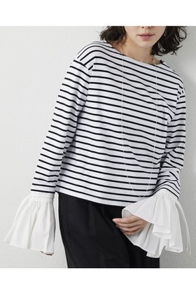 【ウィムガゼット/Whim Gazette】の【THE PAUSE】フレアカフスボーダープルオーバー 人気、トレンドファッション・服の通販 founy(ファニー) ファッション Fashion レディースファッション Fashion for Women トップス・カットソー Cut & Sew Tops シャツ・ブラウス・オフィスカジュアル Elegant Blouses & Button-Ups ロングTシャツ・Tシャツ Longline T-Shirts & Tees カジュアルプルオーバー・ニットトップス Pullovers & Knit Tops / Casual Pullovers カットソー・ベーシックTシャツ Cut-and-Sewn Tops / Stretch Tees & Basics 2026年 2026 おすすめ Recommended / Our Picks ジャケット Jacket, Outerwear スリーブ Sleeve, Long Sleeve / Short Sleeve バランス Balance, Style Balance フェミニン Feminine, Girly フレア Flare, Flared ボーダー Border, Stripe ロング Long, Long-Length 夏 Summer 定番 Standard, Basic Item 春 Spring S/S・春夏 SS, Spring/Summer, Warm Season |ID:prp329100004815982