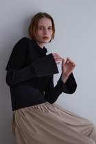 【ル フィル/LE PHIL】のソフトヴィスニットケープ 人気、トレンドファッション・服の通販 founy(ファニー) ファッション Fashion レディースファッション Fashion for Women トップス・カットソー Cut & Sew Tops ニット Knit Tops & Sweaters カジュアルプルオーバー・ニットトップス Pullovers & Knit Tops / Casual Pullovers シンプル Simple, Minimal スタンダード Standard, Basic バランス Balance, Style Balance 再入荷 Restock / Back in Stock thumbnail ブラック|ID: prp329100004815988 ipo3291000000034981133