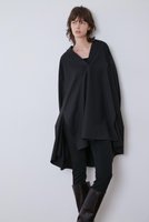 【ル フィル/LE PHIL】の《LE PHIL》ドライウールブラウス 人気、トレンドファッション・服の通販 founy(ファニー) ファッション Fashion レディースファッション Fashion for Women トップス・カットソー Cut & Sew Tops シャツ・ブラウス・オフィスカジュアル Elegant Blouses & Button-Ups ギャザー Gathered, Ruffled スリット Slit, Slit Detail スリーブ Sleeve, Long Sleeve / Short Sleeve ドレス Dress, One-Piece ビッグ Big, Oversized フレア Flare, Flared ロング Long, Long-Length 再入荷 Restock / Back in Stock |ID:prp329100004815991