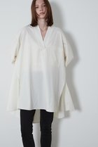 【ル フィル/LE PHIL】の《LE PHIL》ドライウールブラウス 人気、トレンドファッション・服の通販 founy(ファニー) ファッション Fashion レディースファッション Fashion for Women トップス・カットソー Cut & Sew Tops シャツ・ブラウス・オフィスカジュアル Elegant Blouses & Button-Ups ギャザー Gathered, Ruffled スリット Slit, Slit Detail スリーブ Sleeve, Long Sleeve / Short Sleeve ドレス Dress, One-Piece ビッグ Big, Oversized フレア Flare, Flared ロング Long, Long-Length 再入荷 Restock / Back in Stock thumbnail ホワイト|ID: prp329100004815991 ipo3291000000034981169