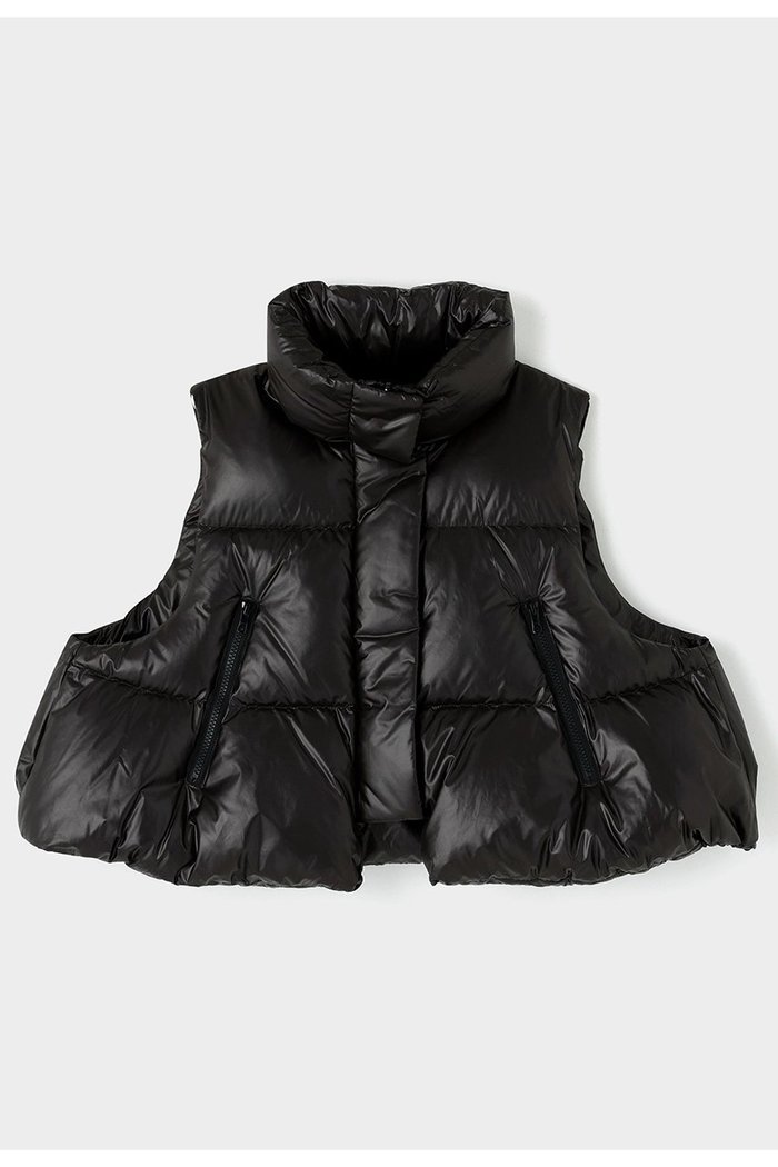 【ル フィル/LE PHIL】のリバーシブルボリュームダウンベスト インテリア・キッズ・メンズ・レディースファッション・服の通販 founy(ファニー) https://founy.com/ ファッション Fashion レディースファッション Fashion for Women アウター Coat / Outerwear Collection レディースジャケット・軽アウター Jackets アクセサリー Fashion Accessories ショート Short, Short Length ジャケット Jacket, Outerwear スタンダード Standard, Basic ダウン Down, Puffer ベスト Vest, Waistcoat リバーシブル Reversible, Two-Sided 再入荷 Restock / Back in Stock |ID: prp329100004815995 ipo3291000000034981198