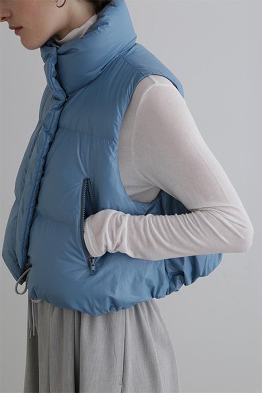 【ル フィル/LE PHIL】のリバーシブルボリュームダウンベスト 人気、トレンドファッション・服の通販 founy(ファニー) 　ファッション　Fashion　レディースファッション　Fashion for Women　アウター　Coat / Outerwear Collection　レディースジャケット・軽アウター　Jackets　アクセサリー　Fashion Accessories　ショート　Short, Short Length　ジャケット　Jacket, Outerwear　スタンダード　Standard, Basic　ダウン　Down, Puffer　ベスト　Vest, Waistcoat　リバーシブル　Reversible, Two-Sided　再入荷　Restock / Back in Stock　other-7|ID: prp329100004815995 ipo3291000000034981207