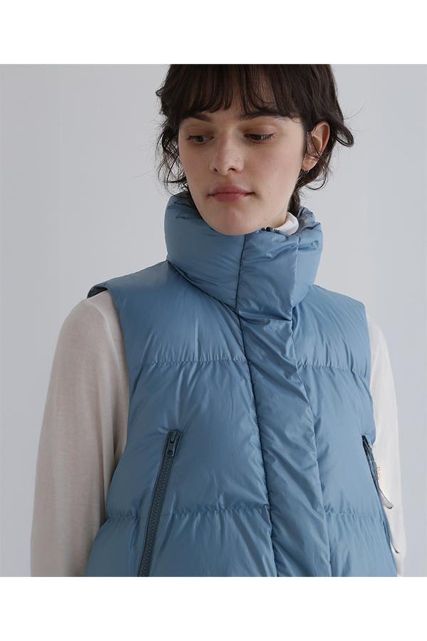 【ル フィル/LE PHIL】のリバーシブルボリュームダウンベスト 人気、トレンドファッション・服の通販 founy(ファニー) 　ファッション　Fashion　レディースファッション　Fashion for Women　アウター　Coat / Outerwear Collection　レディースジャケット・軽アウター　Jackets　アクセサリー　Fashion Accessories　ショート　Short, Short Length　ジャケット　Jacket, Outerwear　スタンダード　Standard, Basic　ダウン　Down, Puffer　ベスト　Vest, Waistcoat　リバーシブル　Reversible, Two-Sided　再入荷　Restock / Back in Stock　other-8|ID: prp329100004815995 ipo3291000000034981208