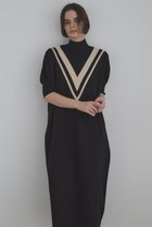 【ル フィル/LE PHIL】の《LE PHIL》ラインオーバーワンピース 人気、トレンドファッション・服の通販 founy(ファニー) ファッション Fashion レディースファッション Fashion for Women ワンピース Dresses シンプル Simple, Minimal スタンダード Standard, Basic スリーブ Sleeve, Long Sleeve / Short Sleeve フォルム Silhouette, Form 再入荷 Restock / Back in Stock thumbnail ブラック|ID: prp329100004815998 ipo3291000000034981258