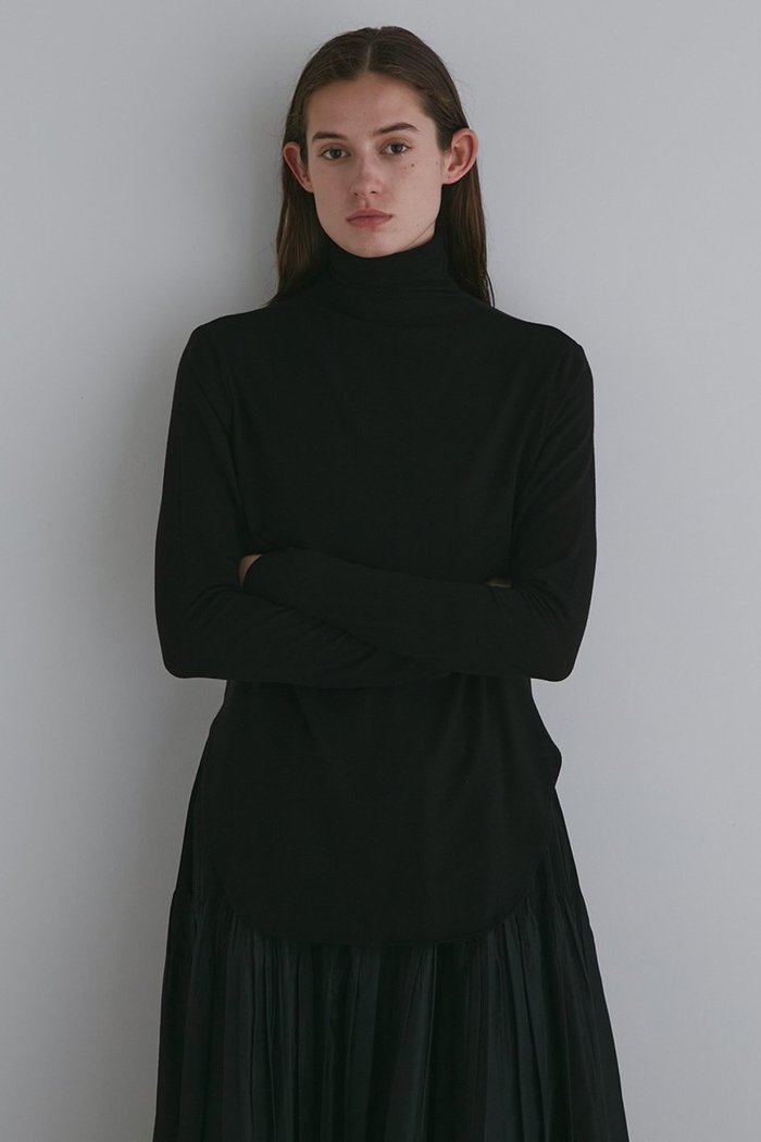 【ル フィル/LE PHIL】の《LE PHIL》シアージャージー インテリア・キッズ・メンズ・レディースファッション・服の通販 founy(ファニー) https://founy.com/ ファッション Fashion レディースファッション Fashion for Women トップス・カットソー Cut & Sew Tops シャツ・ブラウス・オフィスカジュアル Elegant Blouses & Button-Ups ロングTシャツ・Tシャツ Longline T-Shirts & Tees カットソー・ベーシックTシャツ Cut-and-Sewn Tops / Stretch Tees & Basics なめらか Smooth, Silky Texture インナー Innerwear シアー Sheer, See-Through シンプル Simple, Minimal スタンダード Standard, Basic スリーブ Sleeve, Long Sleeve / Short Sleeve ロング Long, Long-Length 再入荷 Restock / Back in Stock 秋 Autumn |ID: prp329100004816002 ipo3291000000034981300