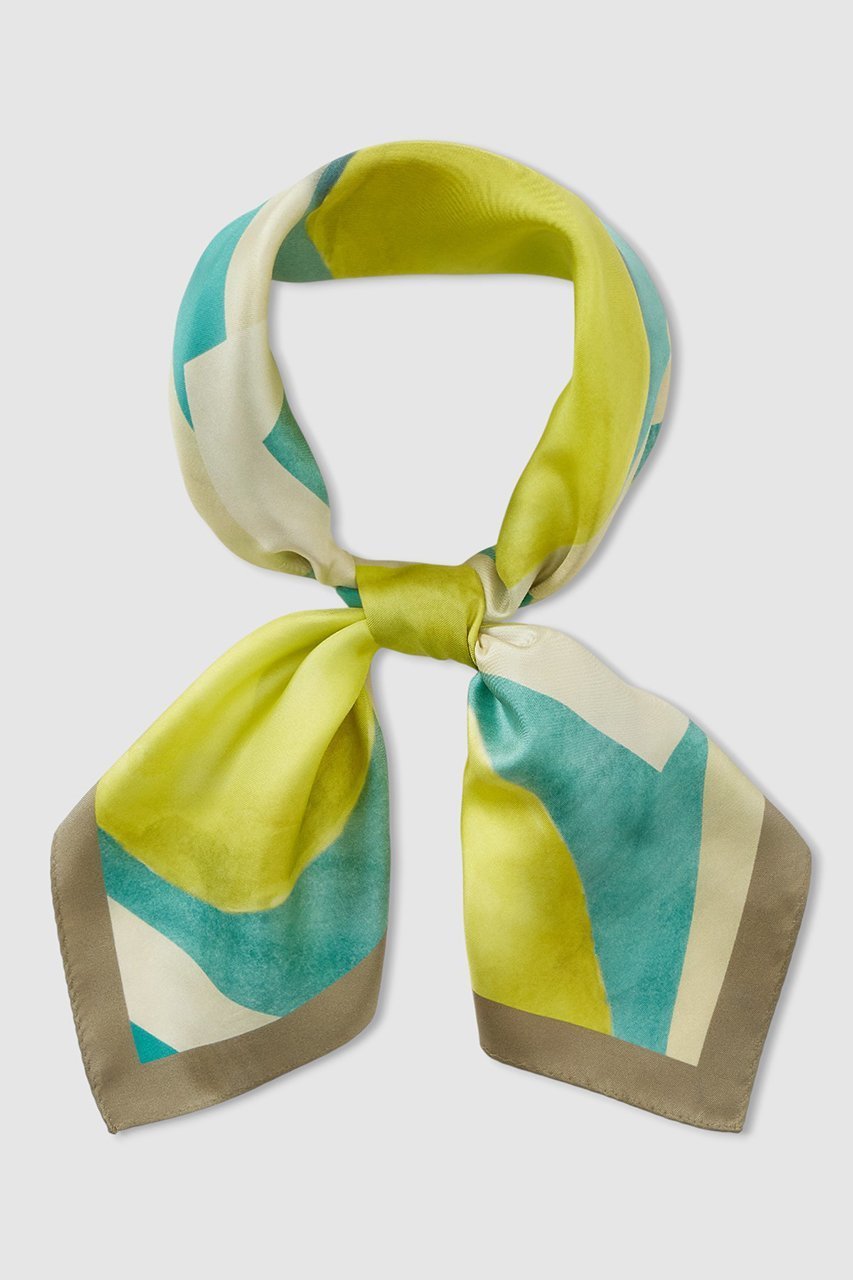 【アナイ/ANAYI】のレモンモチーフプリントスカーフ 人気、トレンドファッション・服の通販 founy(ファニー) 　ファッション　Fashion　レディースファッション　Fashion for Women　ストール　Soft & Warm Scarves　マフラー・スヌード / 冬小物の定番　Scarves & Mufflers　2026年　2026　スカーフ　Scarf, Neckwear　ストール　Stole, Wrap　プリント　Print, Printed Pattern　マフラー　Scarf, Muffler　モチーフ　Motif, Design Theme　夏　Summer　春　Spring　S/S・春夏　SS, Spring/Summer, Warm Season　other-2|ID: prp329100004816925 ipo3291000000035696546