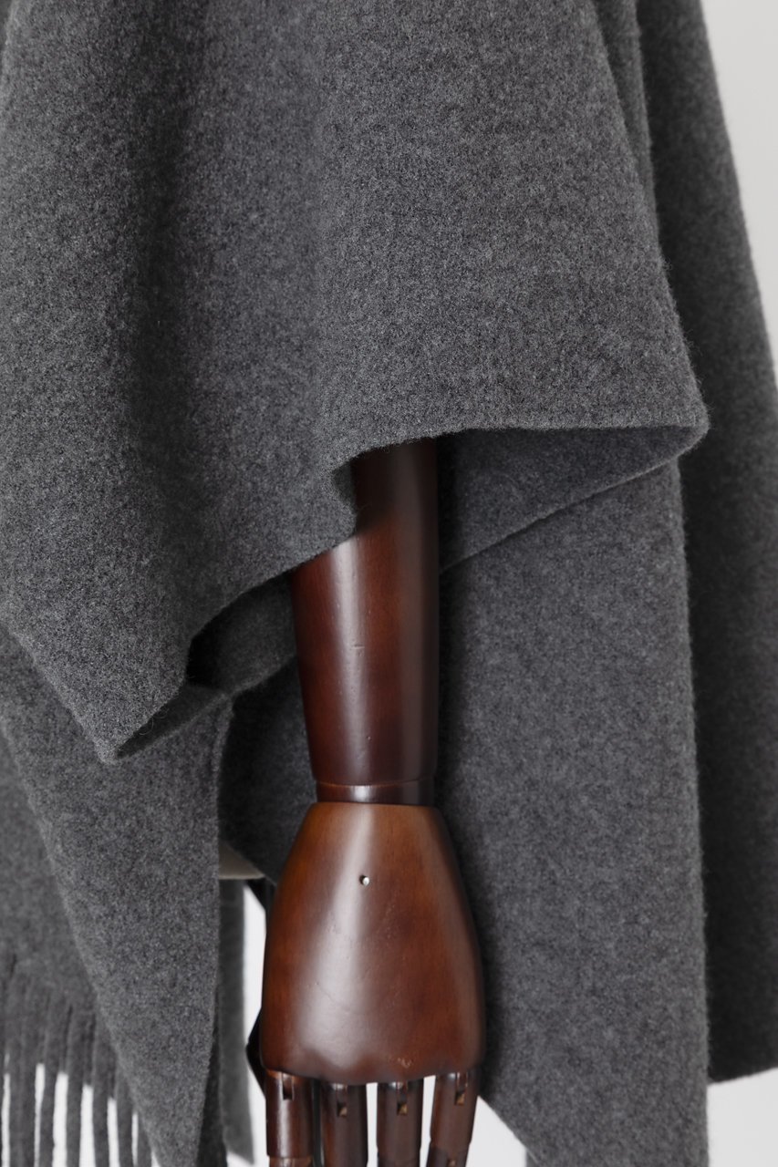 【オーヴィル/EAUVIRE】のアシンメトリーケープ 人気、トレンドファッション・服の通販 founy(ファニー) 　ファッション　Fashion　レディースファッション　Fashion for Women　ストール　Soft & Warm Scarves　マフラー・スヌード / 冬小物の定番　Scarves & Mufflers　アシンメトリー　Asymmetrical Style　シェイプ　Shape, Slim Fit　ストール　Stole, Wrap　ドレープ　Drape, Draping Fabric　パターン　Pattern, Design Print　フリンジ　Fringe, Tassel　マフラー　Scarf, Muffler　モダン　Modern, Contemporary　再入荷　Restock / Back in Stock　other-5|ID: prp329100004816983 ipo3291000000034989714