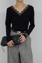 【ガリャルダガランテ/GALLARDAGALANTE】のVレースロンTee 人気、トレンドファッション・服の通販 founy(ファニー) ファッション Fashion レディースファッション Fashion for Women トップス・カットソー Cut & Sew Tops シャツ・ブラウス・オフィスカジュアル Elegant Blouses & Button-Ups ロングTシャツ・Tシャツ Longline T-Shirts & Tees カットソー・ベーシックTシャツ Cut-and-Sewn Tops / Stretch Tees & Basics 2026年 2026 おすすめ Recommended / Our Picks インナー Innerwear カットソー Cut and Sewn Top スリーブ Sleeve, Long Sleeve / Short Sleeve デコルテ Décolleté, Neckline マニッシュ Mannish, Boyish レース Lace, Lace Fabric ロング Long, Long-Length 夏 Summer 春 Spring S/S・春夏 SS, Spring/Summer, Warm Season thumbnail ブラック|ID: prp329100004817016 ipo3291000000034990025