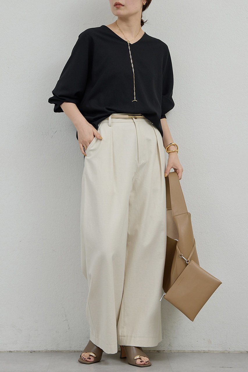 【ガリャルダガランテ/GALLARDAGALANTE】のVネックプルオーバー 人気、トレンドファッション・服の通販 founy(ファニー) ファッション Fashion レディースファッション Fashion for Women トップス・カットソー Cut & Sew Tops シャツ・ブラウス・オフィスカジュアル Elegant Blouses & Button-Ups ロングTシャツ・Tシャツ Longline T-Shirts & Tees カジュアルプルオーバー・ニットトップス Pullovers & Knit Tops / Casual Pullovers カットソー・ベーシックTシャツ Cut-and-Sewn Tops / Stretch Tees & Basics Vネックトップス V-Neck Tops / V-Cut Neckline Shirts 2026年 2026 スリット Slit, Slit Detail スリーブ Sleeve, Long Sleeve / Short Sleeve ロング Long, Long-Length 夏 Summer 春 Spring S/S・春夏 SS, Spring/Summer, Warm Season 楽ちん Easy Fit, Comfortable other-2|ID: prp329100004817018 ipo3291000000034990046