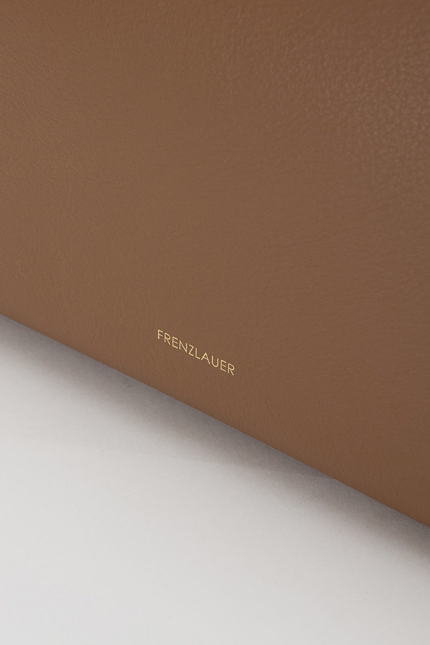 【マルティニーク/martinique】の【FRENZLAUER】Bowling Bag Medium 人気、トレンドファッション・服の通販 founy(ファニー) 　ファッション　Fashion　レディースファッション　Fashion for Women　2026年　2026　なめらか　Smooth, Silky Texture　イタリア　Italy　ダブル　Double, Double-Breasted　フォルム　Silhouette, Form　フリンジ　Fringe, Tassel　ボストン　Boston　ボストンバッグ　Boston Bag, Retro Bag　ポーチ　Pouch, Small Case　エレガント 上品　Elegant　夏　Summer　春　Spring　S/S・春夏　SS, Spring/Summer, Warm Season　other-6|ID: prp329100004817022 ipo3291000000034990082