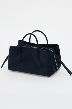 【マルティニーク/martinique】 《別注》【MARY AL TERNA】RIKYU バッグ人気、トレンドファッション・服の通販 founy(ファニー) ファッション Fashion レディースファッション Fashion for Women バッグ Bags 春 Spring コレクション Collection, Seasonal Line スペシャル Special, Limited Edition 定番 Standard, Basic Item ポケット Pocket, Pocket Detail 別注 Limited Edition, Custom Order マグネット Magnet, Magnetic Closure メタル Metal, Metal Parts S/S・春夏 SS, Spring/Summer, Warm Season 夏 Summer 2026年 2026 |ID:prp329100004817024