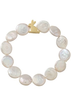 【アリータ/ALIITA】 CONEJITO BOLD COIN ブレスレット人気、トレンドファッション・服の通販 founy(ファニー) ファッション Fashion レディースファッション Fashion for Women ジュエリー Jewelry チェーン＆カフブレスレット Cuff & Chain Bracelets バングル・カフブレスレット Bangles & Cuff Bracelets 2026年 2026 コイン Coin, Coin Design パーティ Party, Party Style パール Pearl, Pearl Accent ブレスレット Bracelet, Wristband エレガント 上品 Elegant 夏 Summer 春 Spring S/S・春夏 SS, Spring/Summer, Warm Season |ID:prp329100004817968