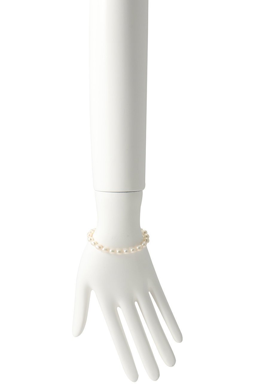 【アリータ/ALIITA】のDINO BOLD OVAL PEARL ブレスレット 人気、トレンドファッション・服の通販 founy(ファニー) 　ファッション　Fashion　レディースファッション　Fashion for Women　ジュエリー　Jewelry　チェーン＆カフブレスレット　Cuff & Chain Bracelets　バングル・カフブレスレット　Bangles & Cuff Bracelets　2026年　2026　チャーム　Charm, Pendant　パーティ　Party, Party Style　パール　Pearl, Pearl Accent　ブレスレット　Bracelet, Wristband　エレガント 上品　Elegant　夏　Summer　春　Spring　S/S・春夏　SS, Spring/Summer, Warm Season　other-2|ID: prp329100004817970 ipo3291000000035773741