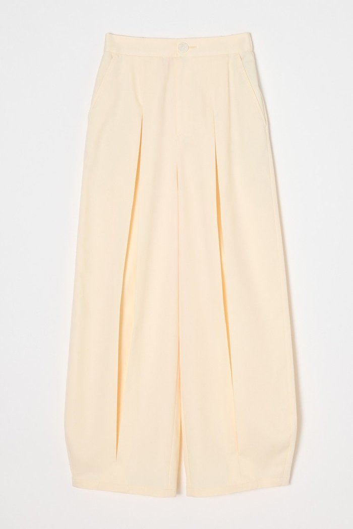 【ナゴンスタンス/nagonstans】の【1/2 12:00販売開始】tuck wide trousers インテリア・キッズ・メンズ・レディースファッション・服の通販 founy(ファニー) https://founy.com/ ファッション Fashion レディースファッション Fashion for Women パンツ Pants & Trousers ストレッチ Stretch, Stretchy Fabric バランス Balance, Style Balance ボックス Boxy, Box Shape ワイド Wide, Wide Fit 新作・新入荷 New Arrivals / New In |ID: prp329100004818008 ipo3291000000035002471