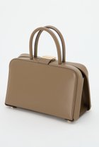 【マルティニーク/martinique】の【PUNTI】PLAIN PORTRAIT HAND バッグ 人気、トレンドファッション・服の通販 founy(ファニー) ファッション Fashion レディースファッション Fashion for Women バッグ Bags 2026年 2026 イタリア Italy フォルム Silhouette, Form フォーマル Formal, Dressy フレーム Frame, Outline 夏 Summer 定番 Standard, Basic Item 春 Spring S/S・春夏 SS, Spring/Summer, Warm Season thumbnail ベージュ|ID: prp329100004818035 ipo3291000000035002695