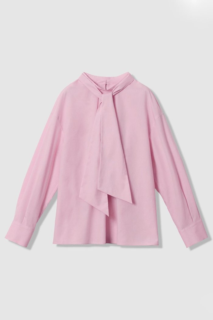 【アナイ/ANAYI】のブロードワイドリボンタイ ブラウス インテリア・キッズ・メンズ・レディースファッション・服の通販 founy(ファニー) https://founy.com/ ファッション Fashion レディースファッション Fashion for Women トップス・カットソー Cut & Sew Tops シャツ・ブラウス・オフィスカジュアル Elegant Blouses & Button-Ups 2026年 2026 なめらか Smooth, Silky Texture シャンブレー Chambray, Denim-Like Fabric ショルダー Shoulder, Shoulder Strap スリーブ Sleeve, Long Sleeve / Short Sleeve ダウン Down, Puffer ドロップ Drop Shoulder, Dropped Style ブロード Broadcloth, Fine Cotton ロング Long, Long-Length エレガント 上品 Elegant 夏 Summer 春 Spring S/S・春夏 SS, Spring/Summer, Warm Season |ID: prp329100004818066 ipo3291000000035003100