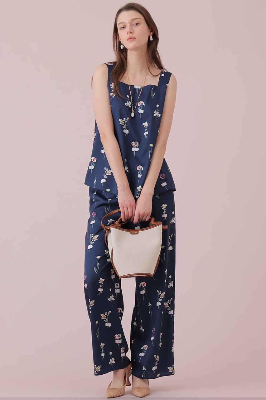 【アナイ/ANAYI】の【セットアップ対象商品】ボタニカルサテンプリントイージーパンツ 人気、トレンドファッション・服の通販 founy(ファニー) ファッション Fashion レディースファッション Fashion for Women セットアップ Matching Sets レディースパンツ・ボトムス Pants & Trousers / Bottoms パンツ Pants & Trousers 2026年 2026 おすすめ Recommended / Our Picks スクエア Square, Square Shape セットアップ Set-Up, Coordinated Outfit ボタニカル Botanical, Floral Pattern モチーフ Motif, Design Theme ワイド Wide, Wide Fit エレガント 上品 Elegant 再入荷 Restock / Back in Stock 夏 Summer 春 Spring S/S・春夏 SS, Spring/Summer, Warm Season other-7|ID: prp329100004818069 ipo3291000000035889484