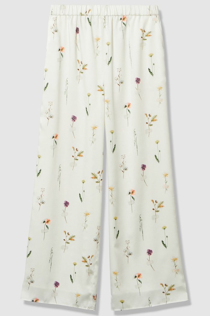 【アナイ/ANAYI】の【セットアップ対象商品】ボタニカルサテンプリントイージーパンツ インテリア・キッズ・メンズ・レディースファッション・服の通販 founy(ファニー) https://founy.com/ ファッション Fashion レディースファッション Fashion for Women セットアップ Matching Sets レディースパンツ・ボトムス Pants & Trousers / Bottoms パンツ Pants & Trousers 2026年 2026 おすすめ Recommended / Our Picks スクエア Square, Square Shape セットアップ Set-Up, Coordinated Outfit ボタニカル Botanical, Floral Pattern モチーフ Motif, Design Theme ワイド Wide, Wide Fit エレガント 上品 Elegant 夏 Summer 春 Spring S/S・春夏 SS, Spring/Summer, Warm Season |ID: prp329100004818069 ipo3291000000036078176