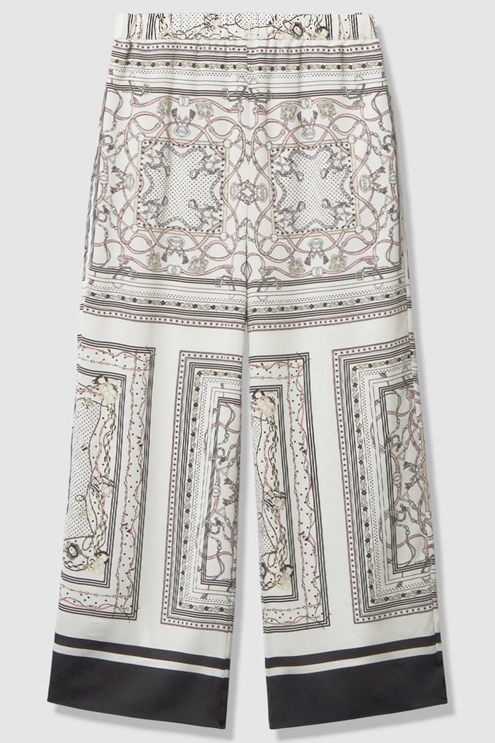 【アナイ/ANAYI】の【セットアップ対象商品】スカーフプリントイージーパンツ インテリア・キッズ・メンズ・レディースファッション・服の通販 founy(ファニー) https://founy.com/ ファッション Fashion レディースファッション Fashion for Women セットアップ Matching Sets レディースパンツ・ボトムス Pants & Trousers / Bottoms パンツ Pants & Trousers おすすめ Recommended / Our Picks キャミソール Camisole, Spaghetti Strap Top スカーフ Scarf, Neckwear ストリング String, Drawstring セットアップ Set-Up, Coordinated Outfit チェーン Chain, Chain Strap ドット Polka Dot, Dot Pattern フィット Fit, Slim Fit プリント Print, Printed Pattern モチーフ Motif, Design Theme 無地 Plain, Solid Color |ID: prp329100004819891 ipo3291000000036908895