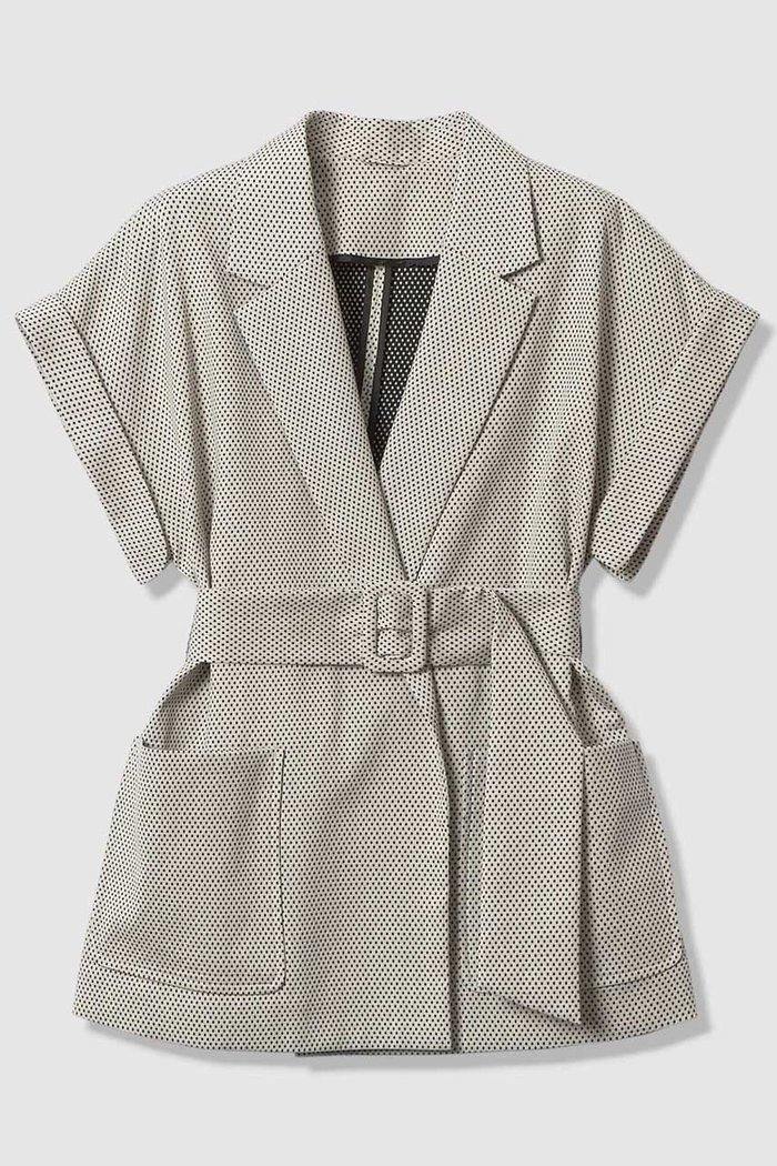 【アナイ/ANAYI】の【セットアップ対象商品】モノトーンドットジャガードベルテッド ジャケット インテリア・キッズ・メンズ・レディースファッション・服の通販 founy(ファニー) https://founy.com/ ファッション Fashion レディースファッション Fashion for Women アウター Coat / Outerwear Collection レディースジャケット・軽アウター Jackets 2026年 2026 インナー Innerwear カットソー Cut and Sewn Top ジャカード／ジャガード Jacquard, Woven Pattern ジャケット Jacket, Outerwear ストレッチ Stretch, Stretchy Fabric スリーブ Sleeve, Long Sleeve / Short Sleeve セットアップ Set-Up, Coordinated Outfit デコルテ Décolleté, Neckline ハーフ Half, Half-Length 夏 Summer 春 Spring S/S・春夏 SS, Spring/Summer, Warm Season ビジネス 仕事 通勤 Business / Work / Commuting |ID: prp329100004821411 ipo3291000000035040910