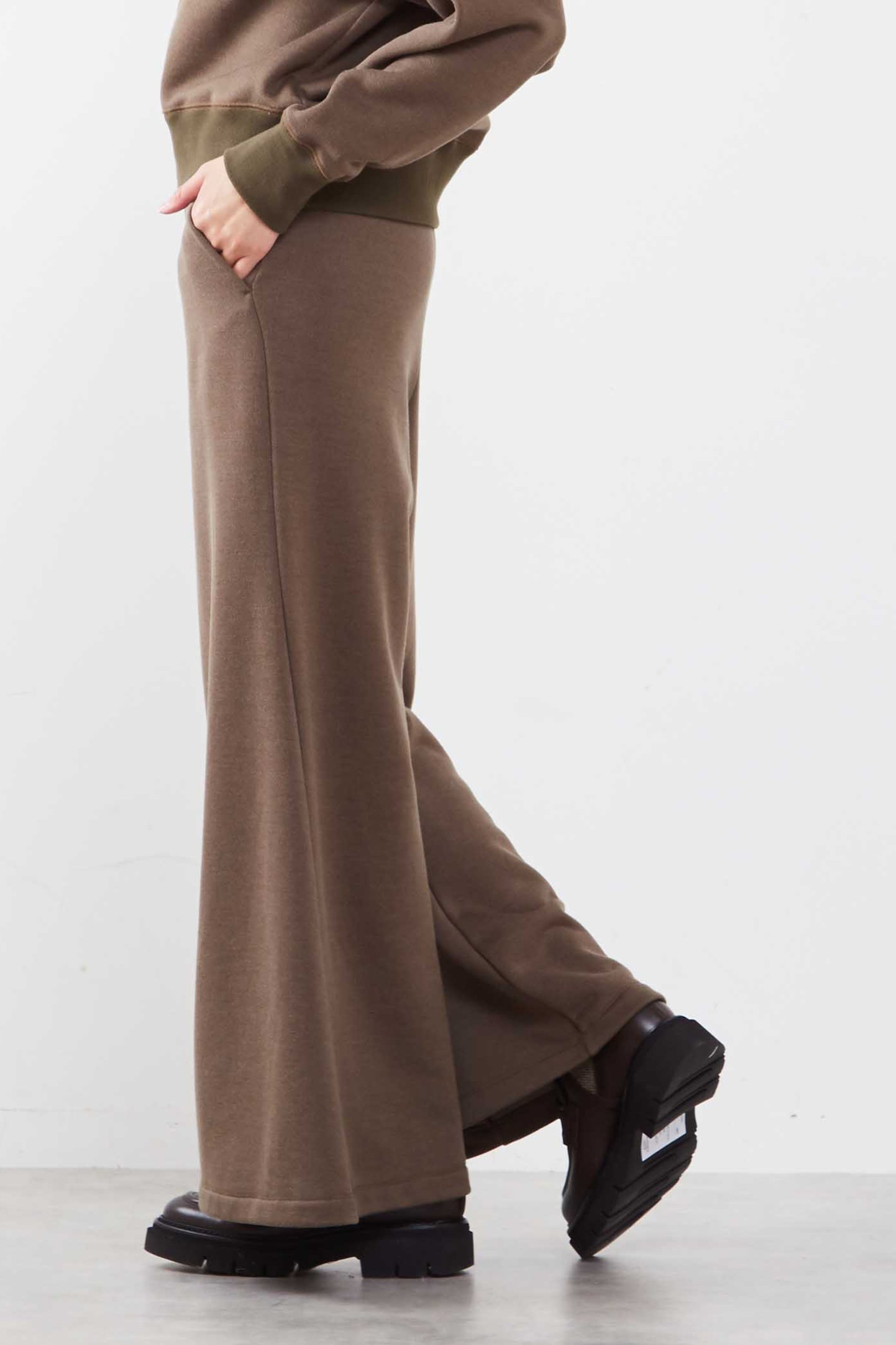 【プレインピープル/PLAIN PEOPLE】のキュプラコットンフレアワイドパンツ 人気、トレンドファッション・服の通販 founy(ファニー) 　ファッション　Fashion　レディースファッション　Fashion for Women　パンツ　Pants & Trousers　スウェット / スエット　Sweatshirt, Sweatwear　ドローコード　Drawcord, Drawstring Cord　フィット　Fit, Slim Fit　ワイド　Wide, Wide Fit　再入荷　Restock / Back in Stock　other-4|ID: prp329100004821421 ipo3291000000035041181